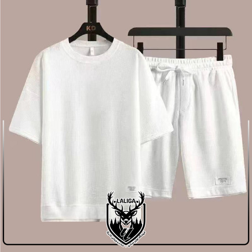 ست تیشرت و شلوارک بیسکوئیتی سفید